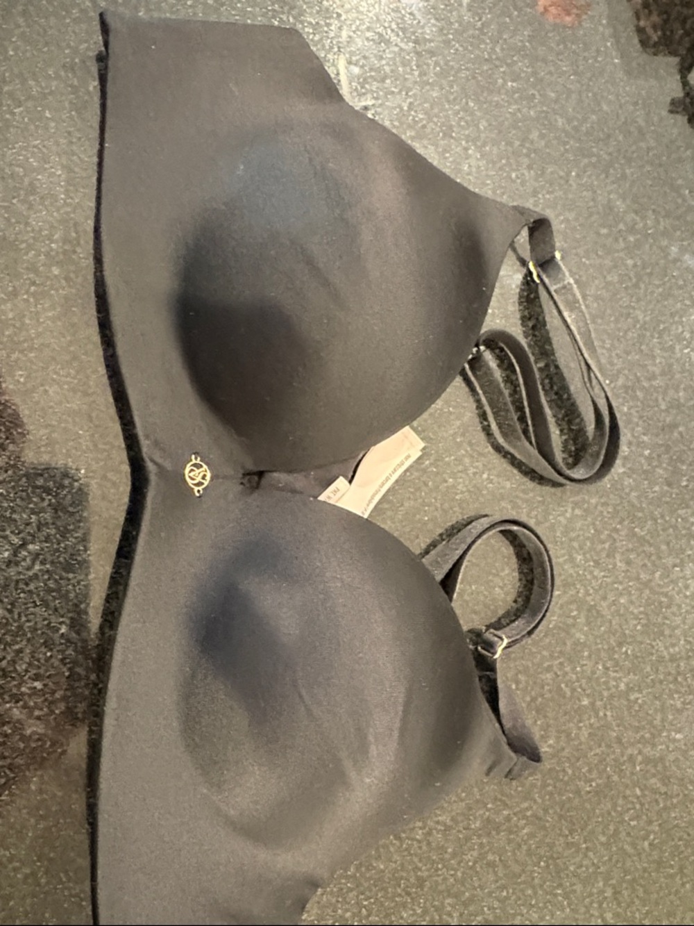 Victoria's Secret So Obsessed Smooth Wireless Push up Bra black